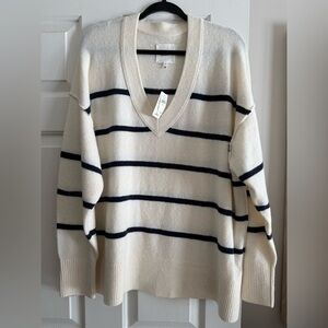 NWT Aerie UnREAL V Neck Sweater
